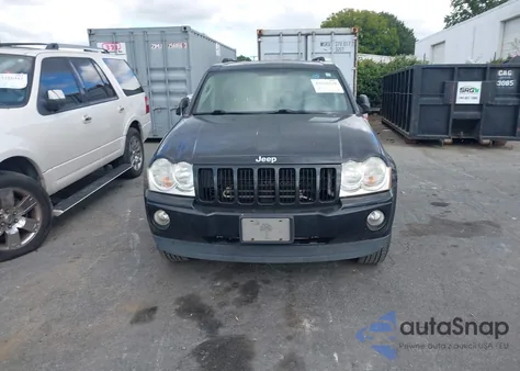 2005 Jeep Grand Cherokee Laredo z USA, uszkodzony, nr VIN 1J8HS48N75C545812